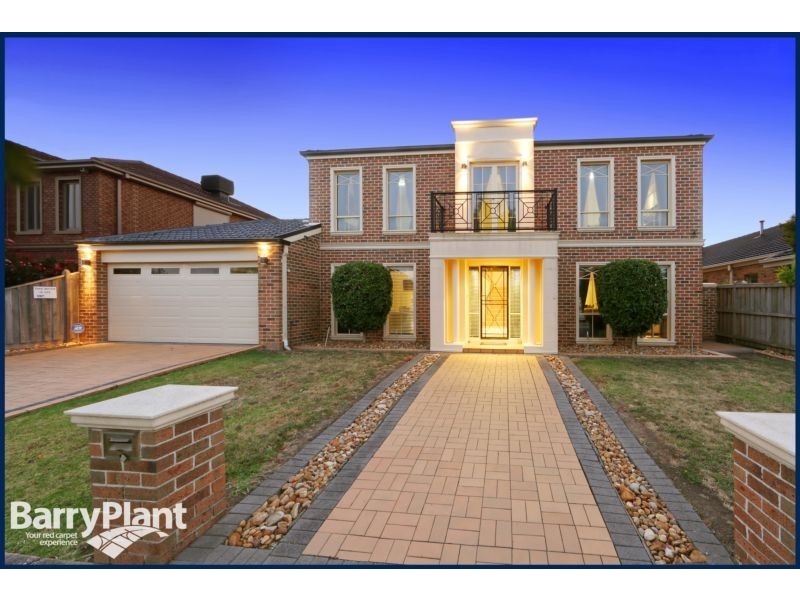 62 Langhorne Crescent, Rowville VIC 3178