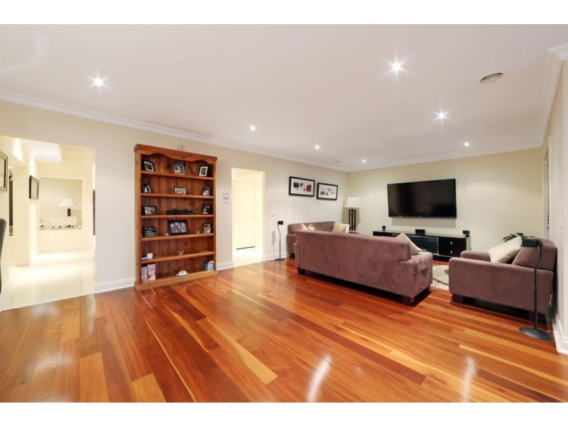 62 Langhorne Crescent, Rowville VIC 3178