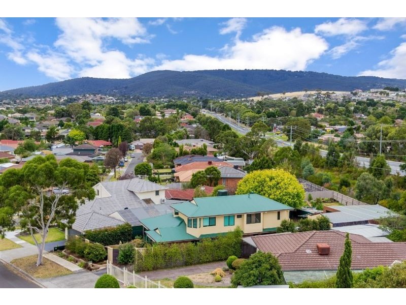 40-42 Lambourne Avenue, Rowville VIC 3178