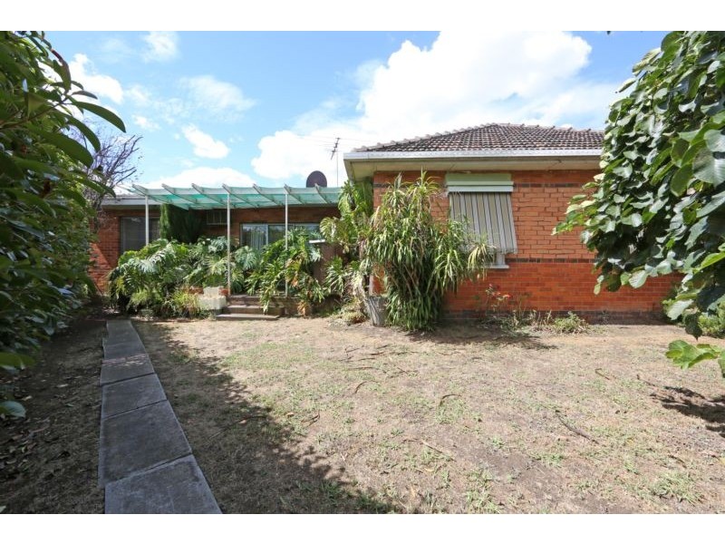 40-42 Lambourne Avenue, Rowville VIC 3178