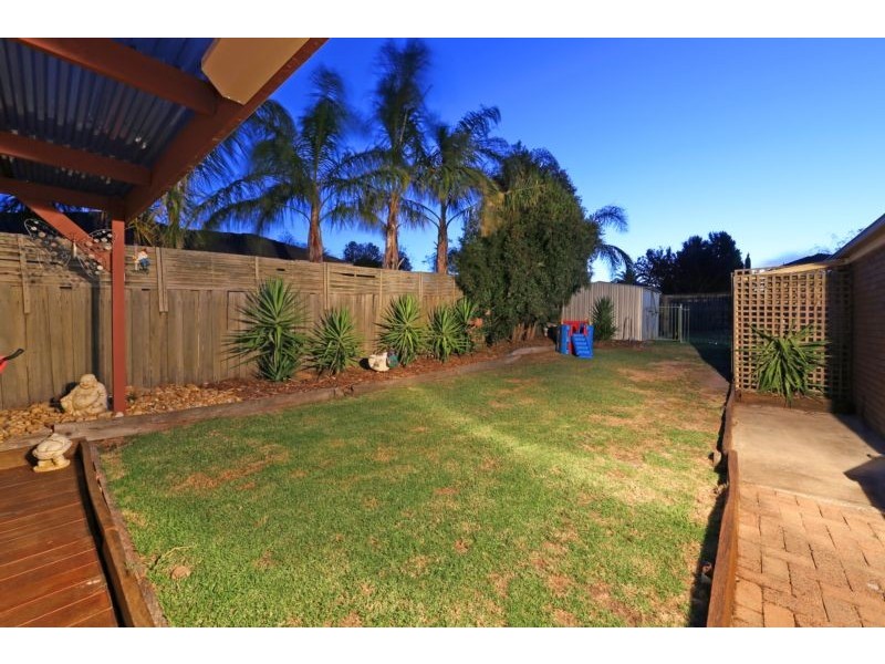 11 Glenlea Close, Rowville VIC 3178