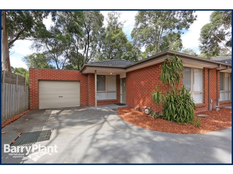 2/11 Glenfern Road, Ferntree Gully VIC 3156