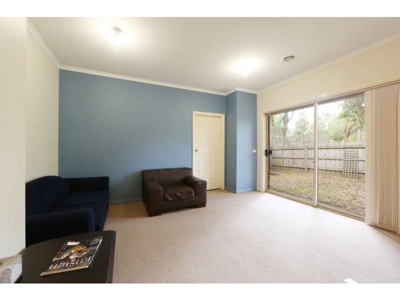 2/11 Glenfern Road, Ferntree Gully VIC 3156