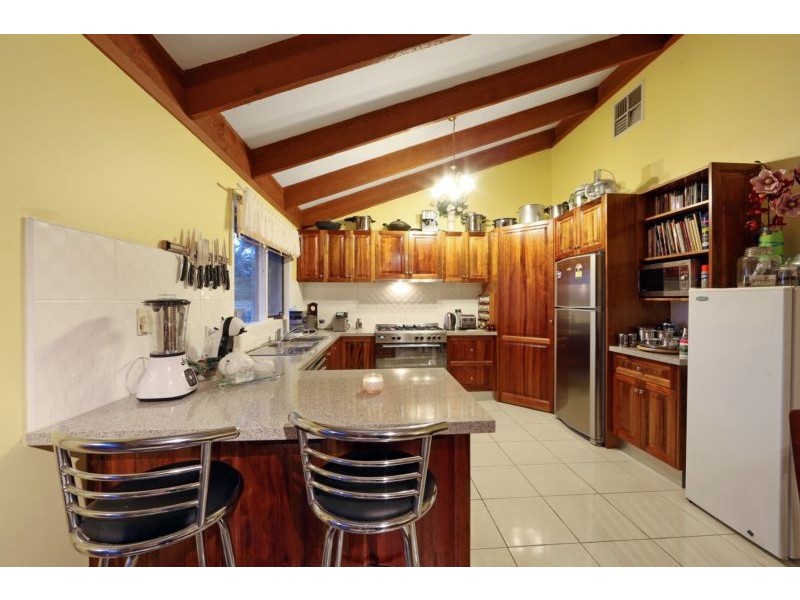 30 Sullivan Avenue, Lysterfield VIC 3156