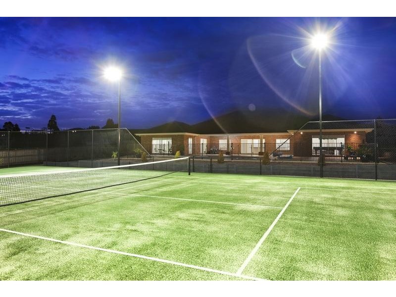 81 Grange Drive, Lysterfield VIC 3156