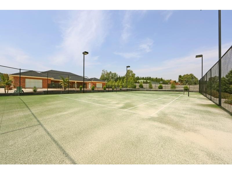 81 Grange Drive, Lysterfield VIC 3156
