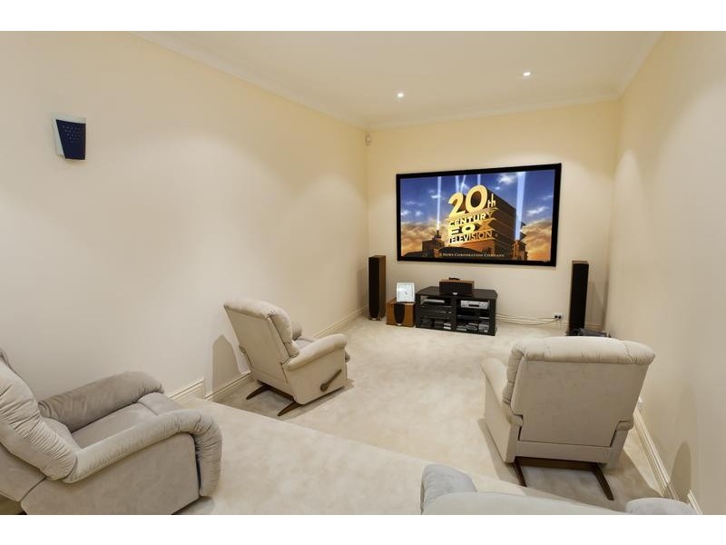 81 Grange Drive, Lysterfield VIC 3156