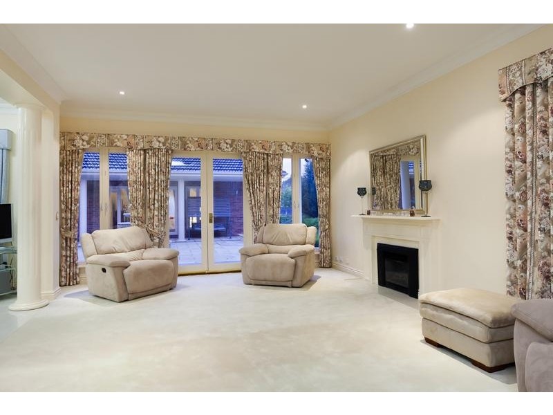 81 Grange Drive, Lysterfield VIC 3156
