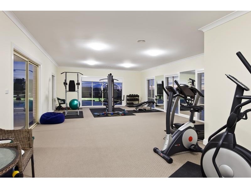 81 Grange Drive, Lysterfield VIC 3156