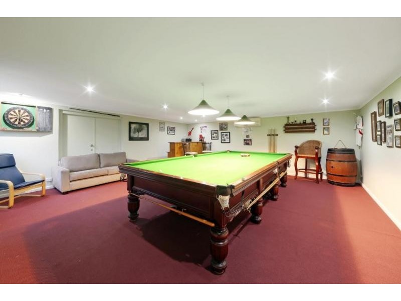 1 Cloverdale Lane, Lysterfield South VIC 3156