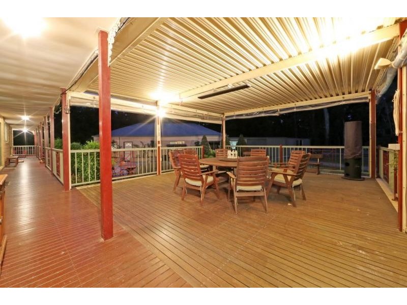 1 Cloverdale Lane, Lysterfield South VIC 3156