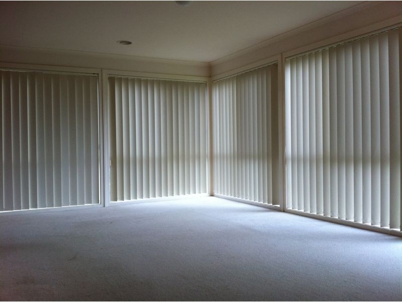 27 Shaftsbury Avenue, Berwick VIC 3806