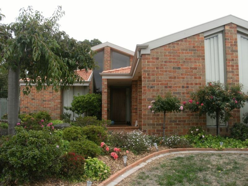 6 Richardson Rise, Wantirna South VIC 3152