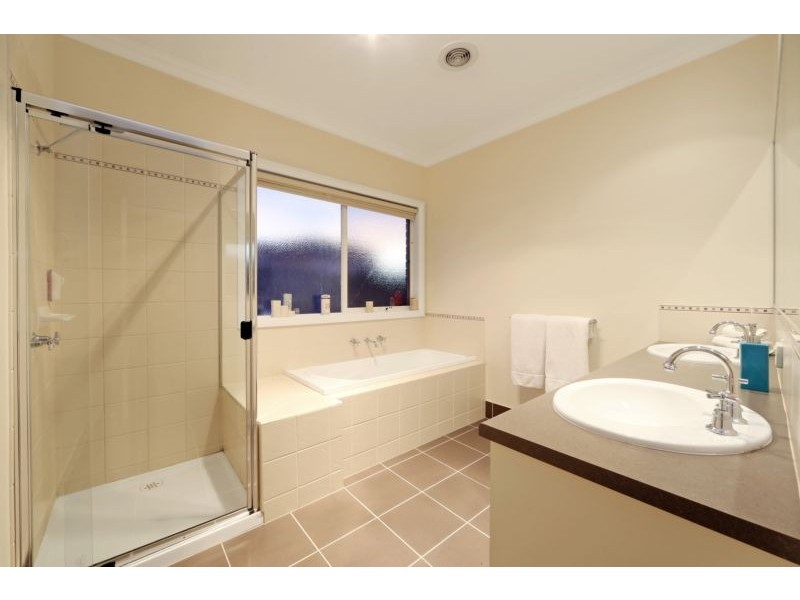 7 Clare Court, Rowville VIC 3178