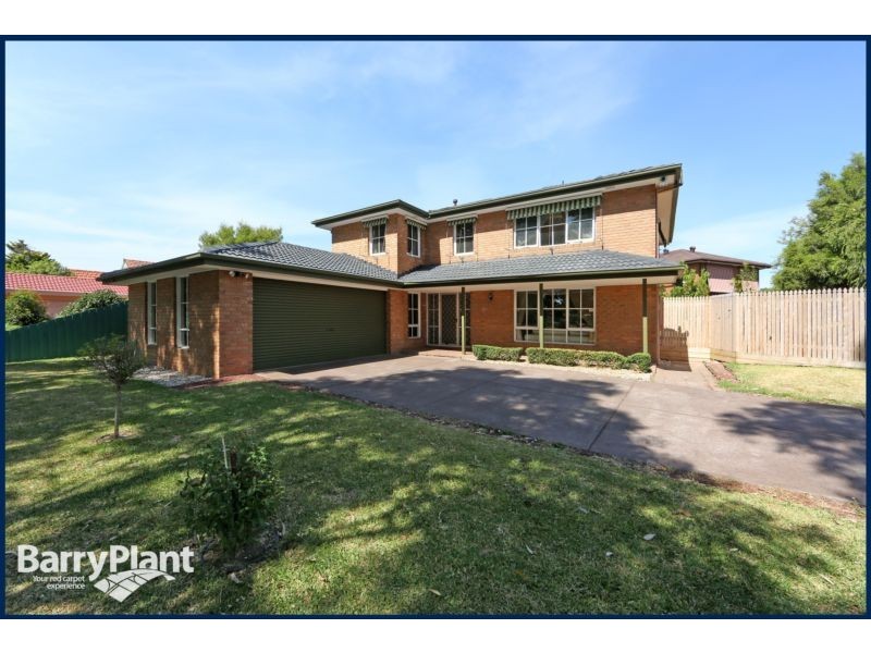 27 Bridgewater Way, Rowville VIC 3178
