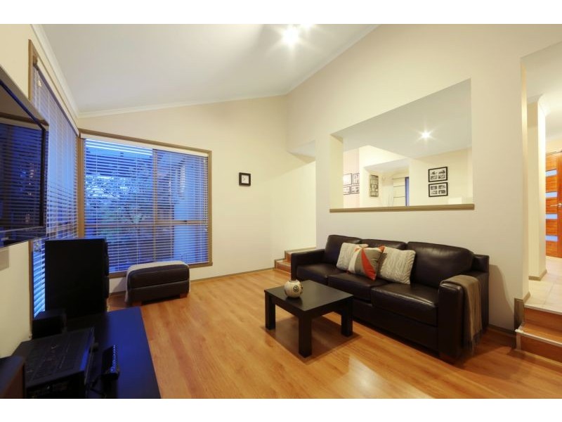 61 Taylors Lane, Rowville VIC 3178