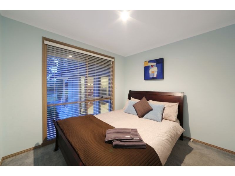 61 Taylors Lane, Rowville VIC 3178