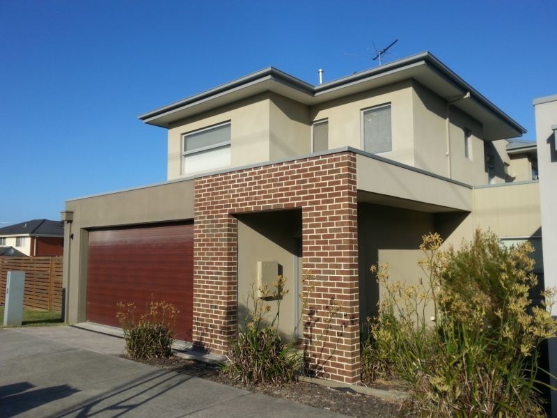 32 Gearon Ave, Rowville VIC 3178
