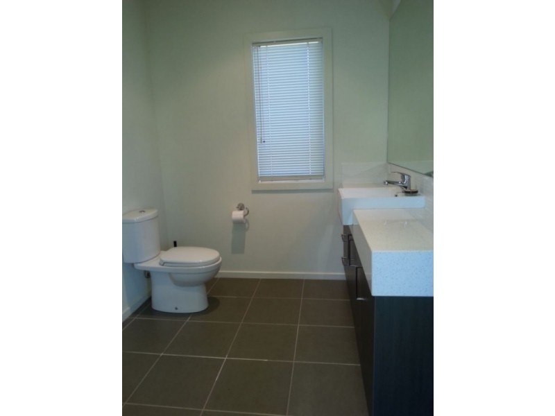 32 Gearon Ave, Rowville VIC 3178