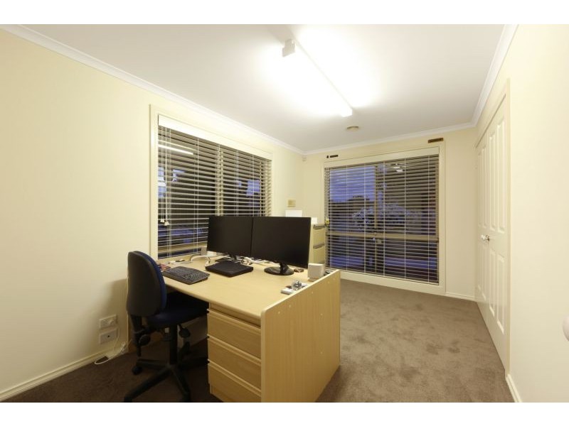 13 Windsor Drive, Lysterfield VIC 3156