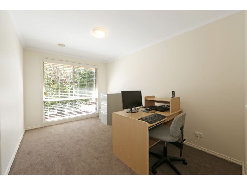 13 Windsor Drive, Lysterfield VIC 3156