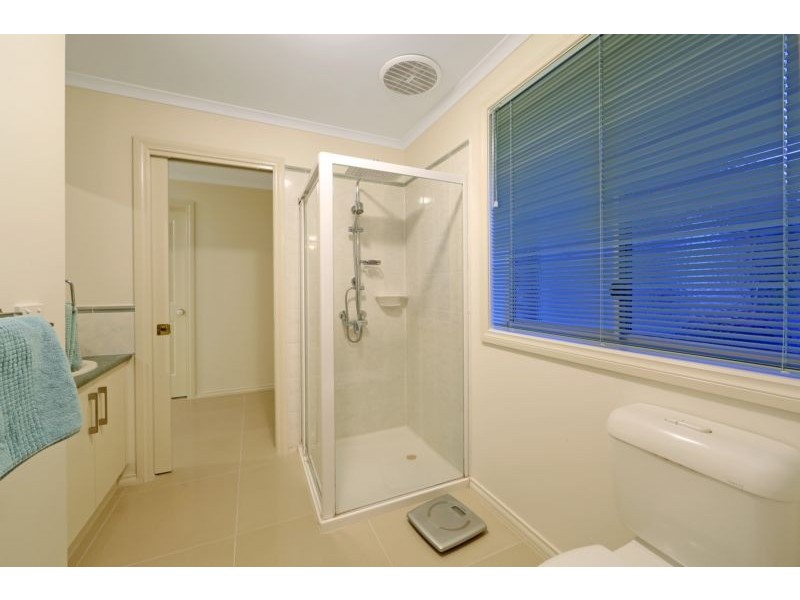 13 Windsor Drive, Lysterfield VIC 3156