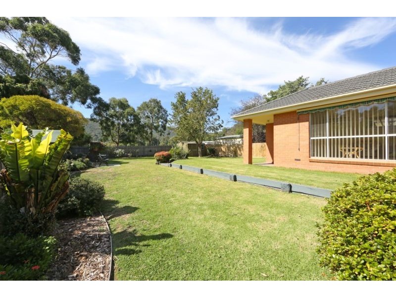 20 Clow Avenue, Upper Ferntree Gully VIC 3156