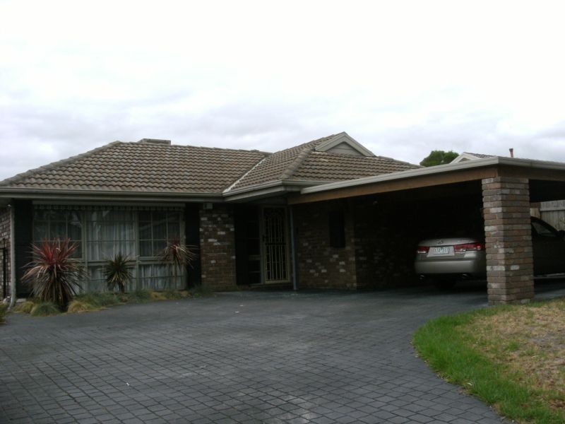 43 Mantung Cres, Rowville VIC 3178