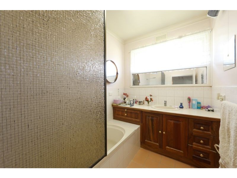 74 O’Connor Road, Knoxfield VIC 3180