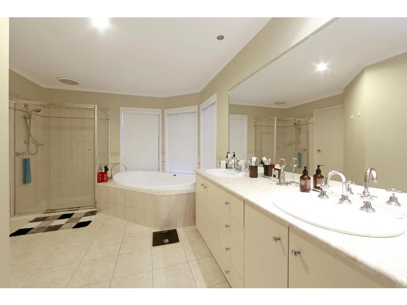 79 Victoria Knox Avenue, Rowville VIC 3178