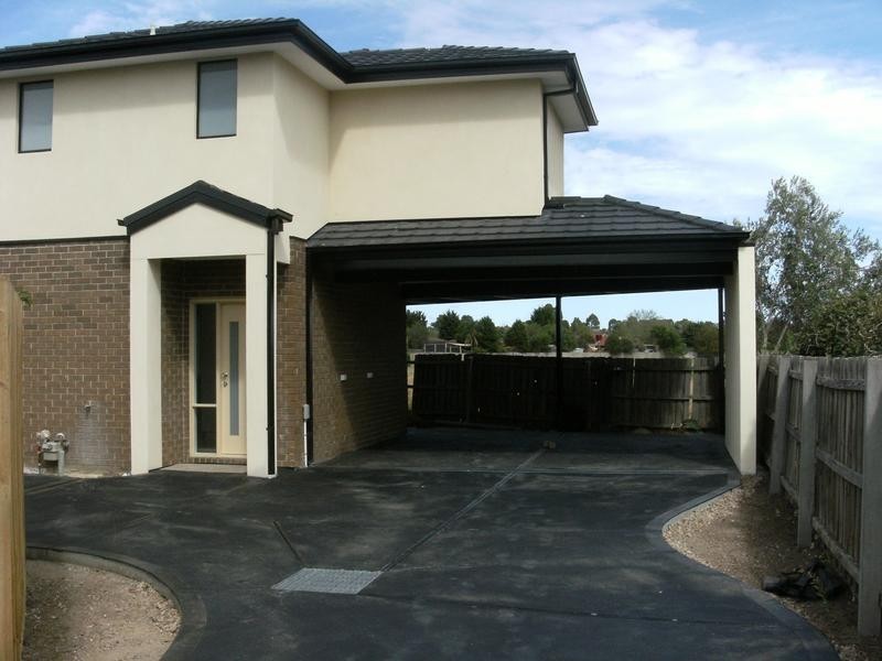 2/69 Kellbourne Drive, Rowville VIC 3178