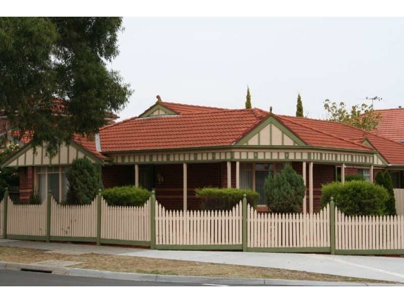 42 Turramurra Drive, Rowville VIC 3178