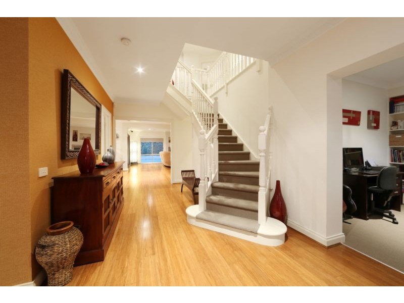 4 Pendelton Place, Lysterfield VIC 3156