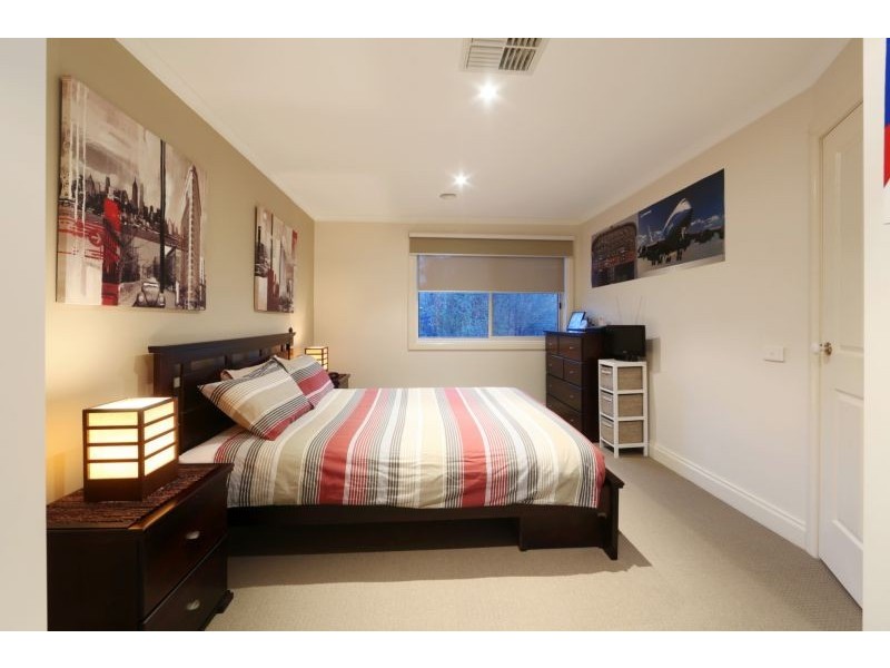 4 Pendelton Place, Lysterfield VIC 3156