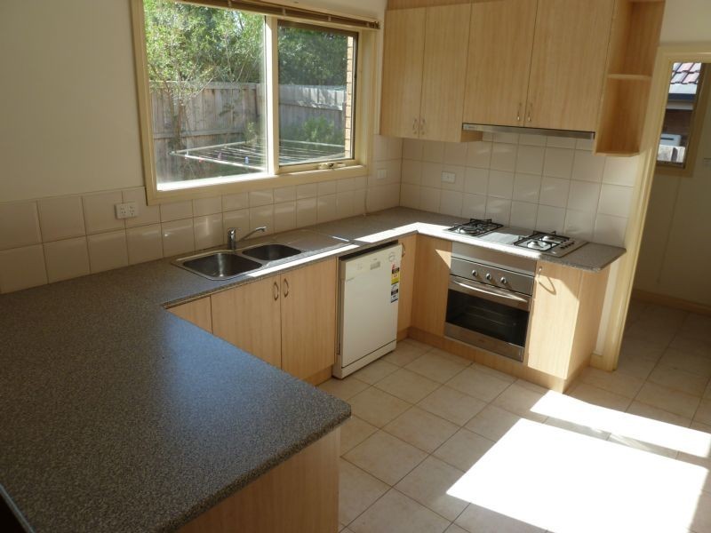 2/76 Willow Avenue, Rowville VIC 3178