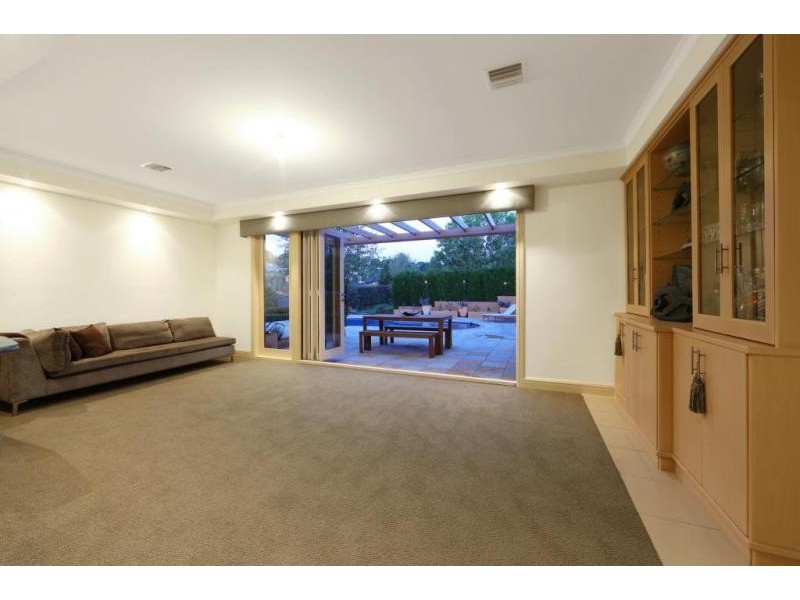 2 Sunnybank Close, Lysterfield South VIC 3156