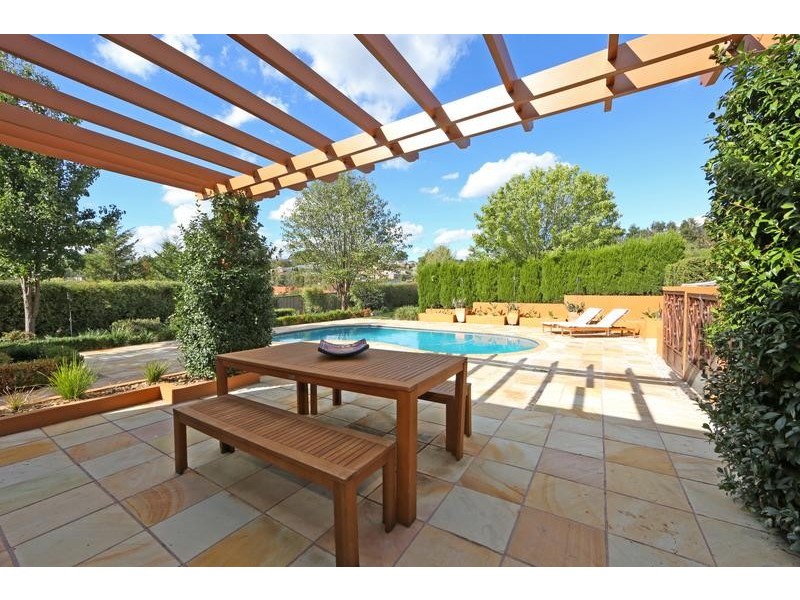 2 Sunnybank Close, Lysterfield South VIC 3156