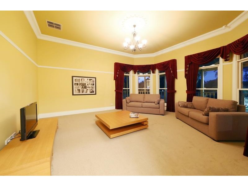 23-25 Oaks Court, Lysterfield South VIC 3156