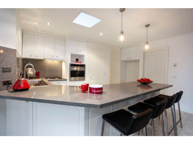 16 Moama Place, Rowville VIC 3178