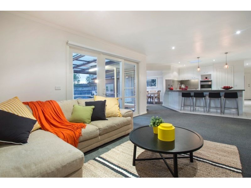 16 Moama Place, Rowville VIC 3178