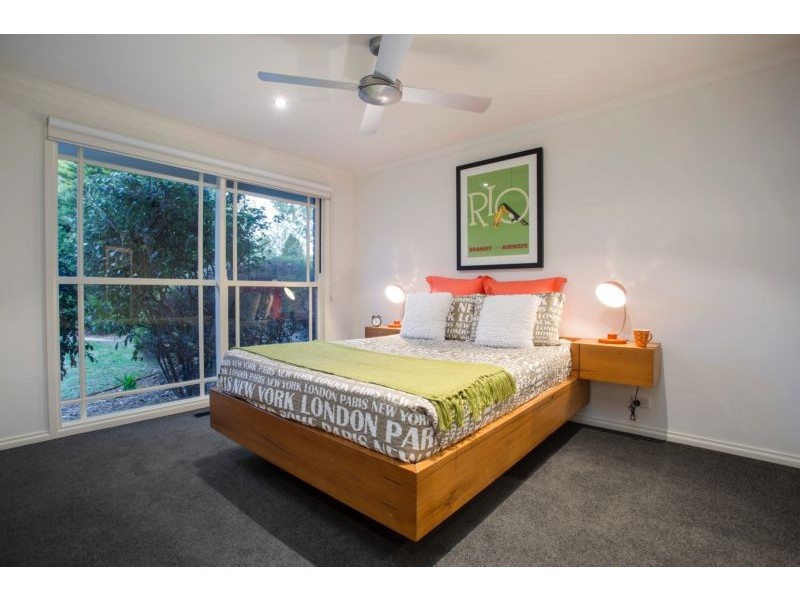 16 Moama Place, Rowville VIC 3178