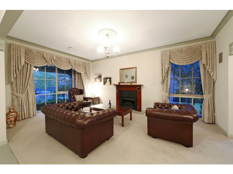 16 Allamanda Boulevard, Lysterfield VIC 3156