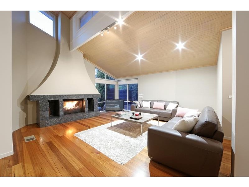 7 Brennan Drive, Wantirna South VIC 3152