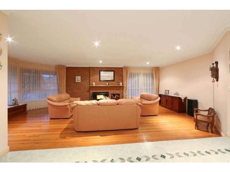 58 Vista Crescent, Rowville VIC 3178