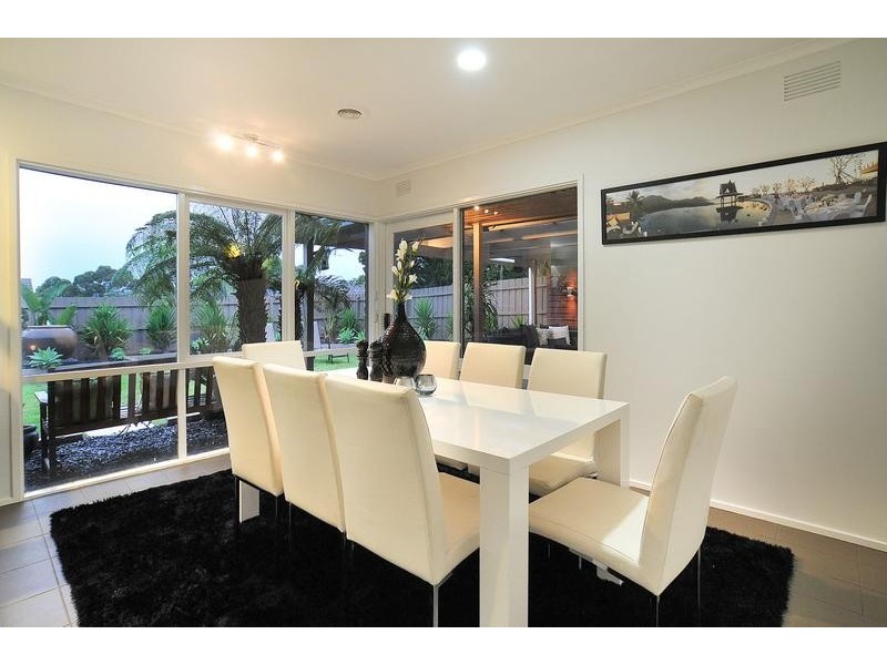 40 Bexsarm Crescent, Rowville VIC 3178