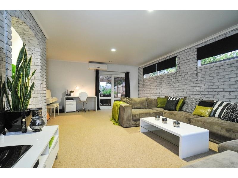 40 Bexsarm Crescent, Rowville VIC 3178