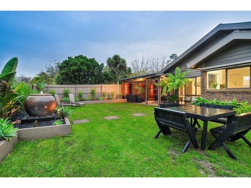 40 Bexsarm Crescent, Rowville VIC 3178