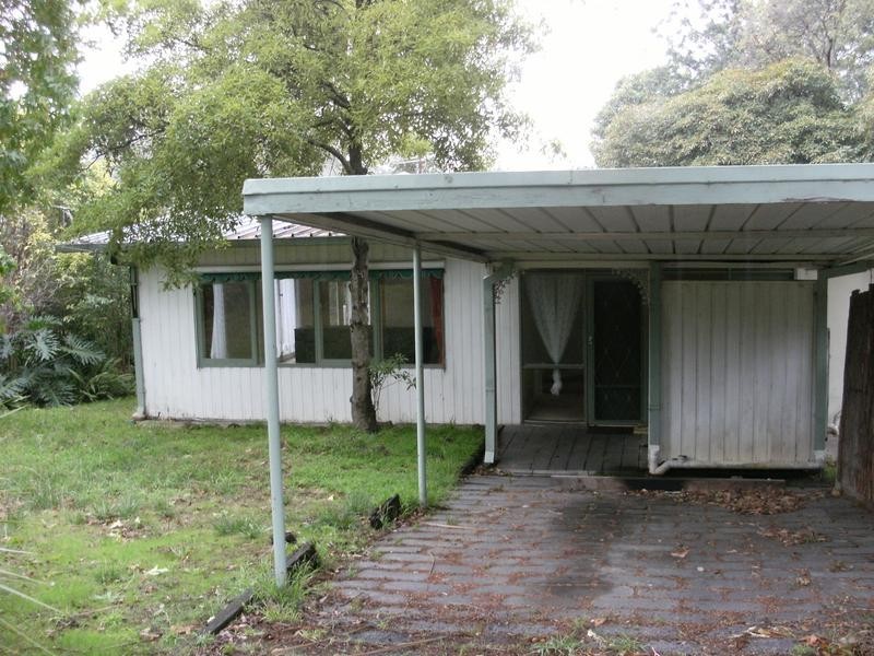 8 The Outlook, Heathmont VIC 3135