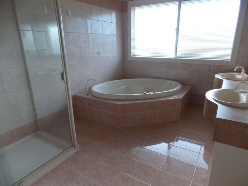 23 Memory Lane, Rowville VIC 3178