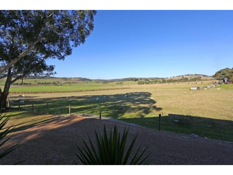 403 Lysterfield Road, Lysterfield VIC 3156